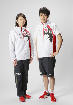 アシックスが日本代表オフィシャルスポーツウエアとバッグを発表 